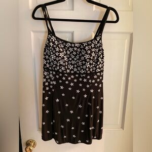 So Flattering! Robby Len One Piece Swim Dress Fast Dry Comfy Sz 10